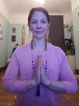 Namaskar Mudra | Hazel Lily Yoga